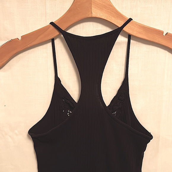 ARITZIA Talula Babaton Tank Top // Size S - Picture 5 of 8